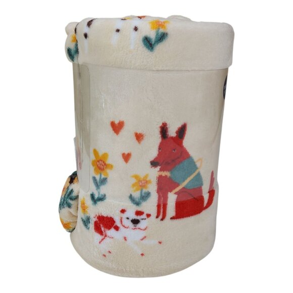 The Big One Oversized Plush Throw Blanket 5 Ft x 6 Ft Polyester Love Fur All - Picture 2 of 13